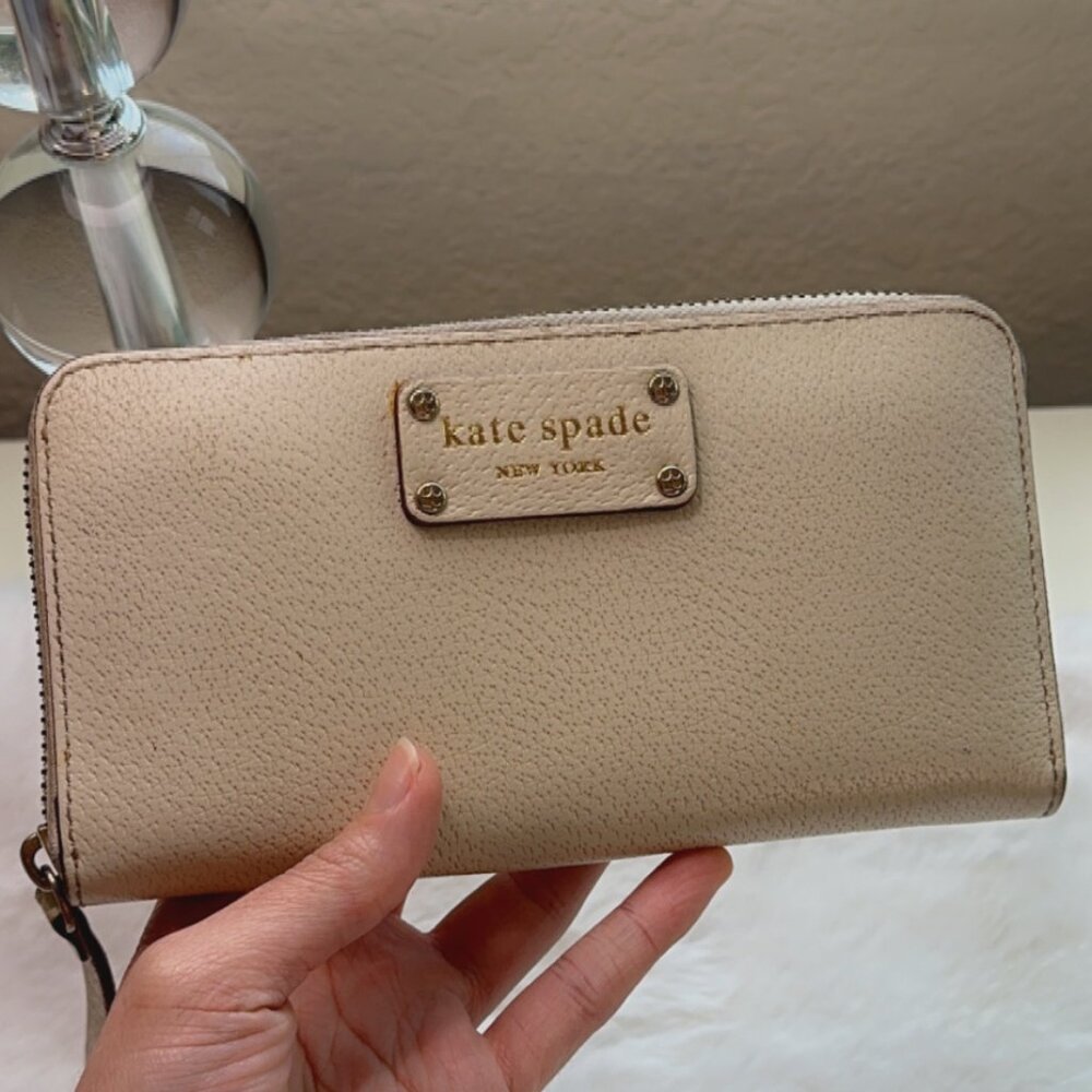 Kate Spade NY Grove Street Neda Continental Wallet Beige Pebbled Leather